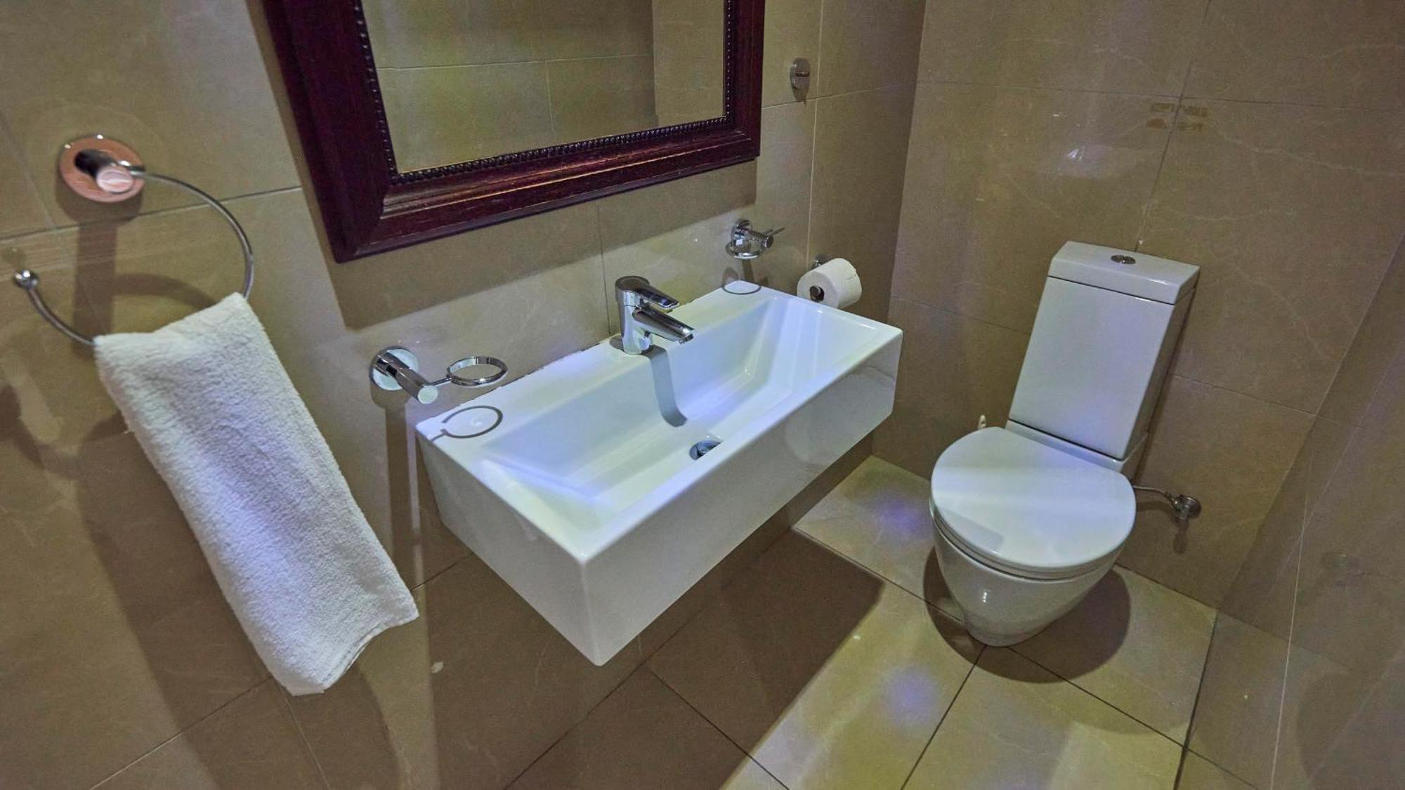 Point Waterfront The Sails Seaview Apartment -- Near Msc Cruise Terminal Durban Exterior photo